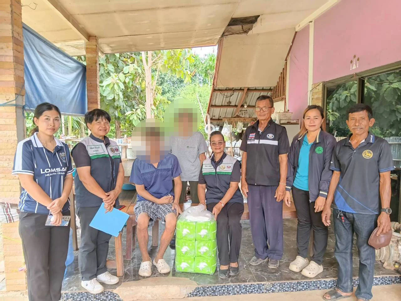 อบต.ลานบ่า ห่วงใยสุขภาพประชาชน มอบหมายทีมผู้บริหารและเจ้าหน้าที่ลงพื้นที่มอบผ้าอ้อมผู้ใหญ่และเด็กที่มีภาวะพึ่งพิง จำนวน 36 ราย